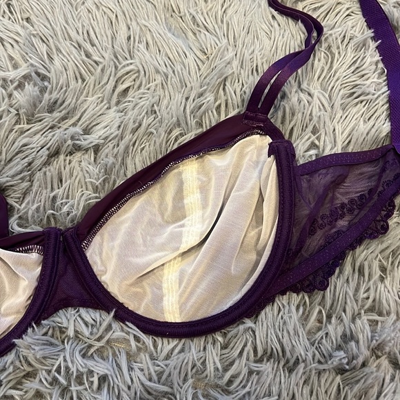 Implicite Bra - Picture 8 of 11